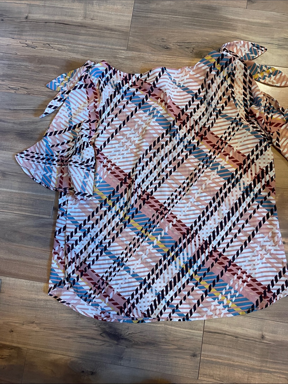 New York & Company Pink Multi-Color Plaid split sleeve Tie-Shoulder Blouse - Picture 8 of 8